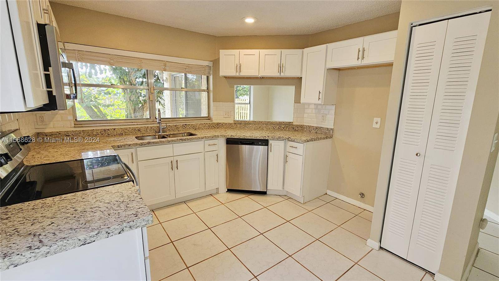 Miramar, FL 33025,2836 W River Run Cir W