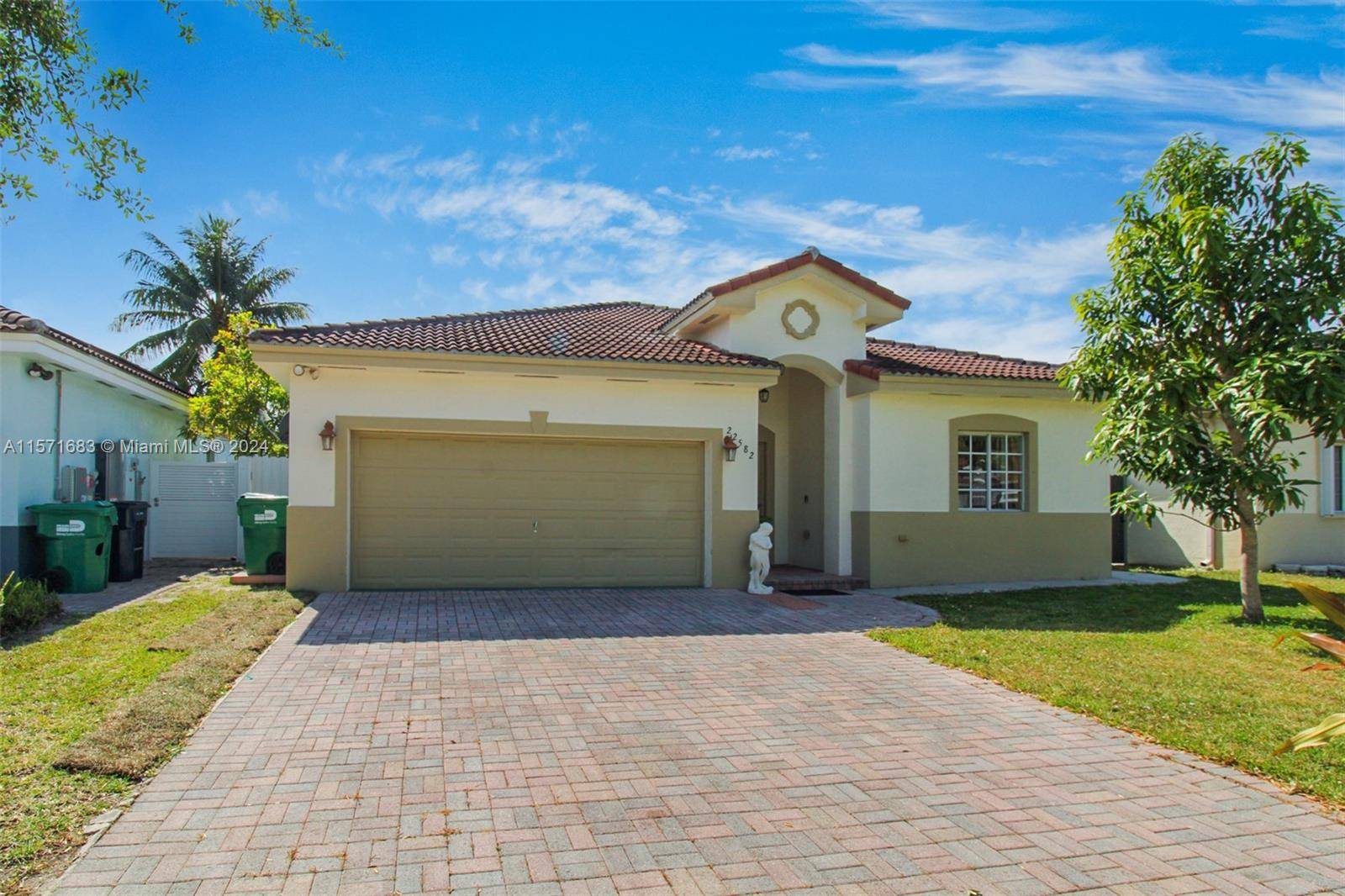 22582 SW 103rd Ct, Cutler Bay, FL 33190