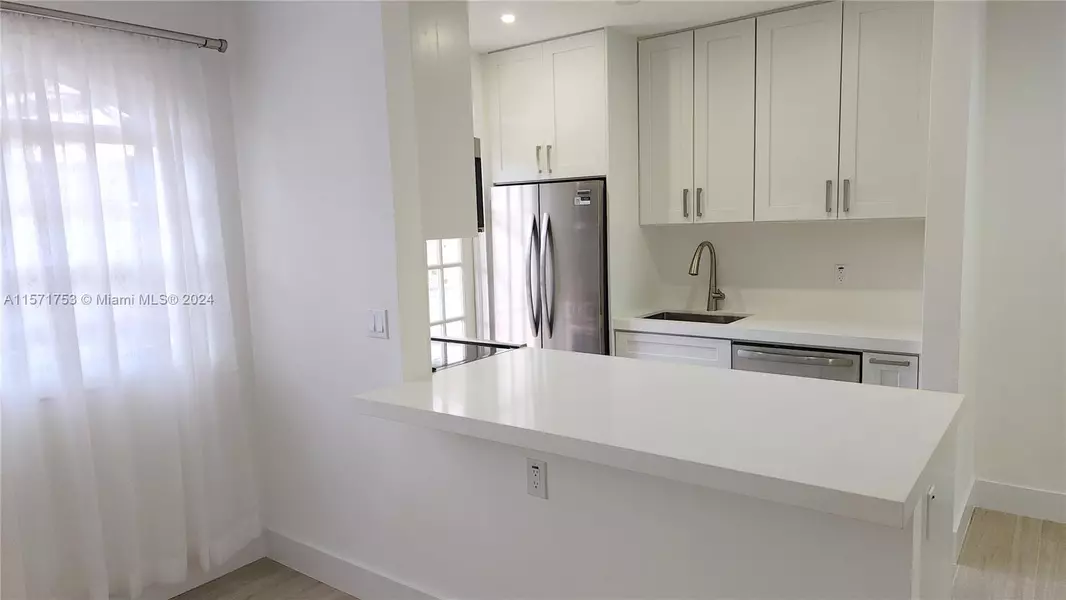 1575 West Ave #9, Miami Beach, FL 33139