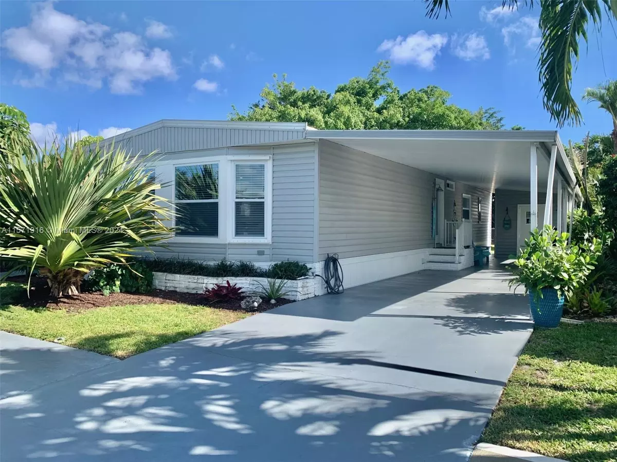 Deerfield Beach, FL 33064,126 NW 51st St