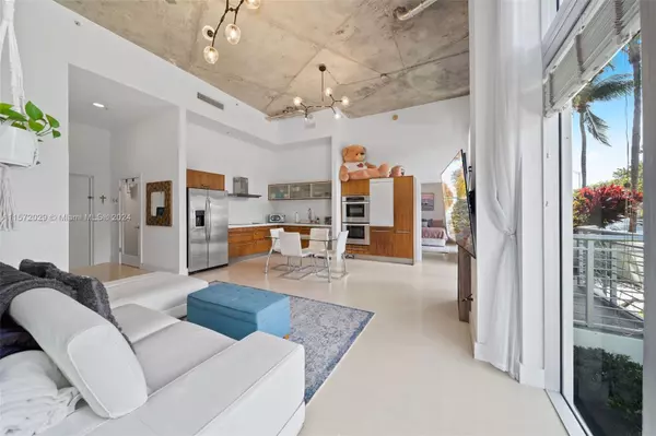 Miami Beach, FL 33139,2001 Meridian Ave #103