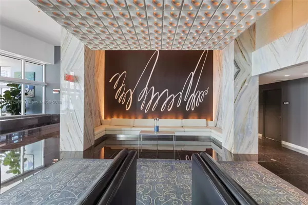 335 S Biscayne Blvd #2700, Miami, FL 33131