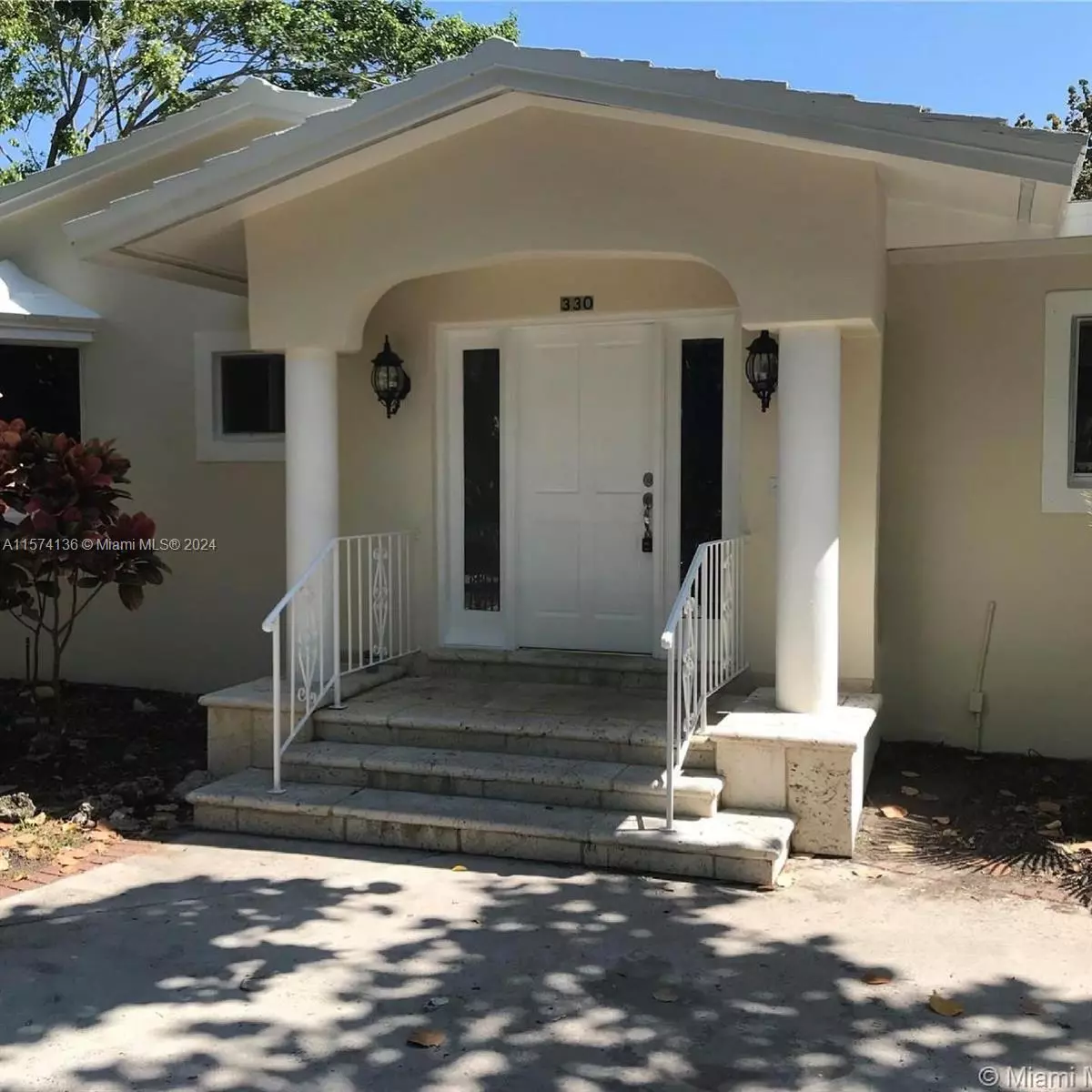 Key Biscayne, FL 33149,330 Redwood Ln