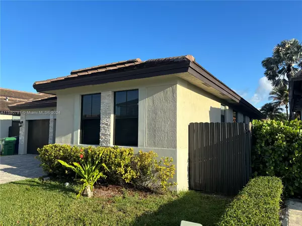 Miami, FL 33185,15101 SW 28th St