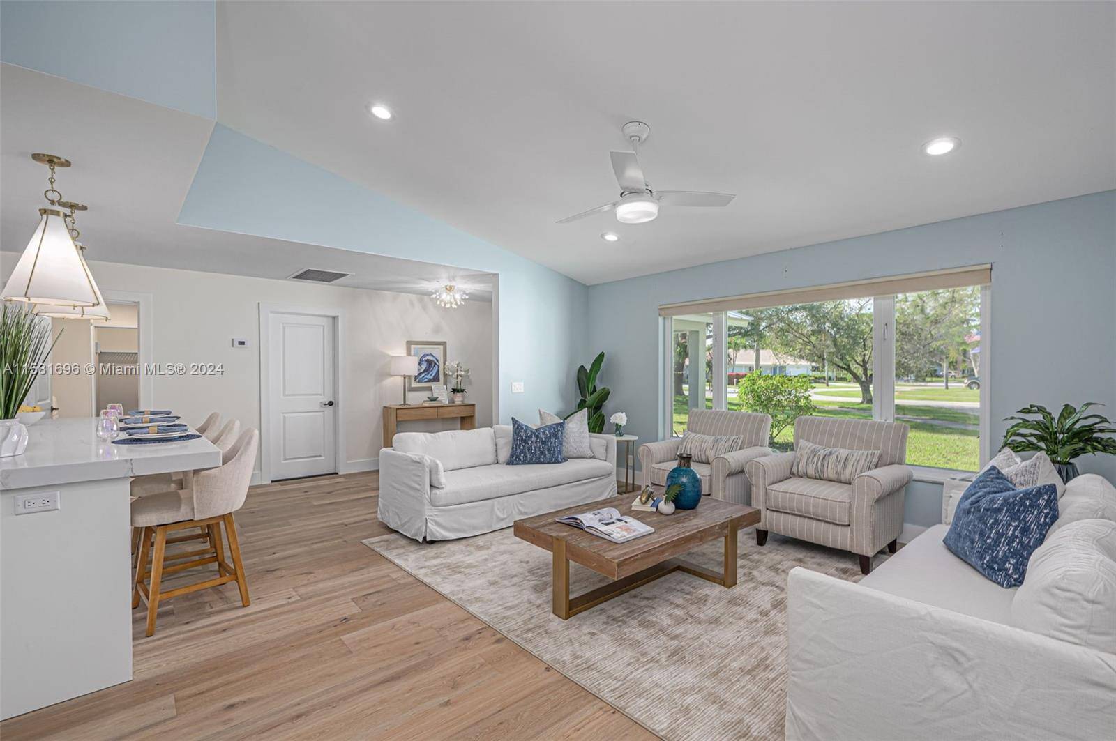 138 Buttonwood Cir, Tequesta, FL 33469