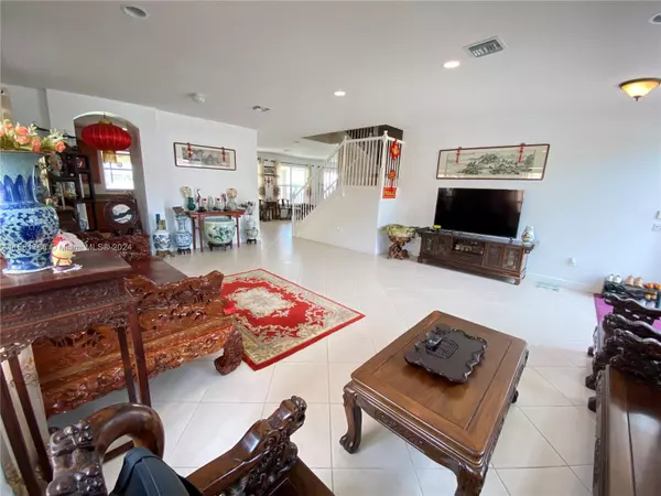 Miramar, FL 33029,17376 SW 48th St