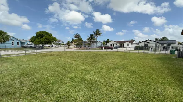 Miami, FL 33177,12555 SW 211th Ter