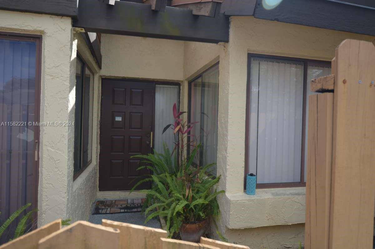 Davie, FL 33024,3814 NW 77th Ave #3814