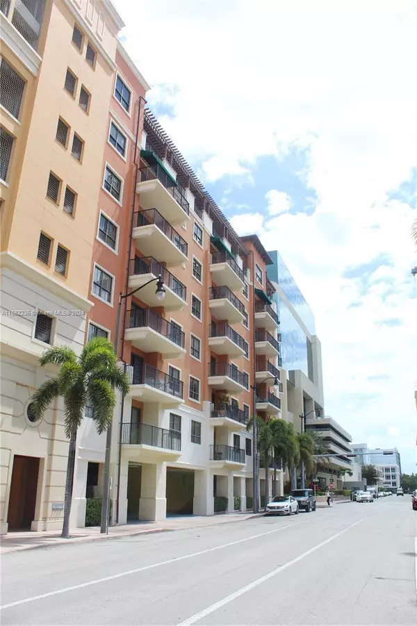 Coral Gables, FL 33134,100 Andalusia Ave #PH-12