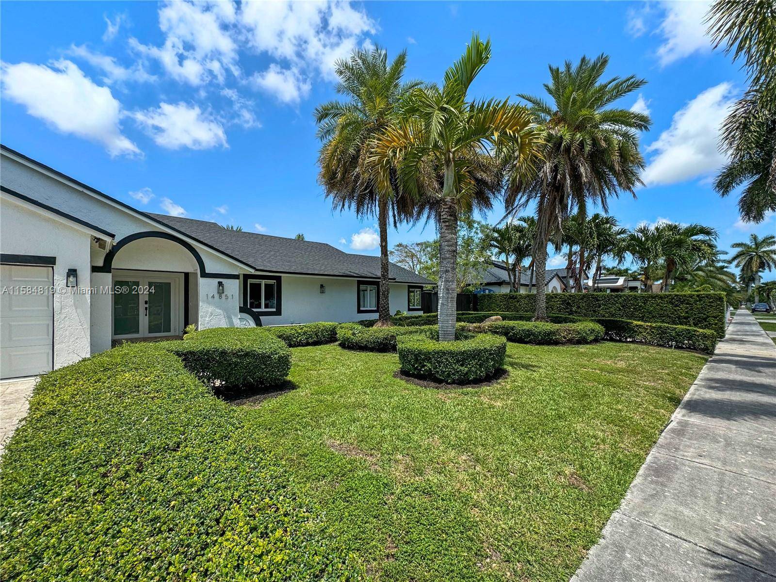 Miami, FL 33187,14851 SW 160th St