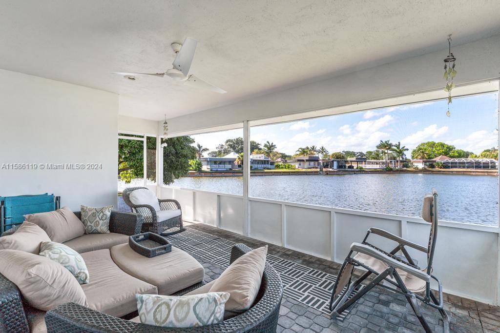 Tamarac, FL 33319,6109 Orchard Tree Ln