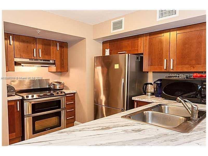 Surfside, FL 33154,9499 Collins Ave #611