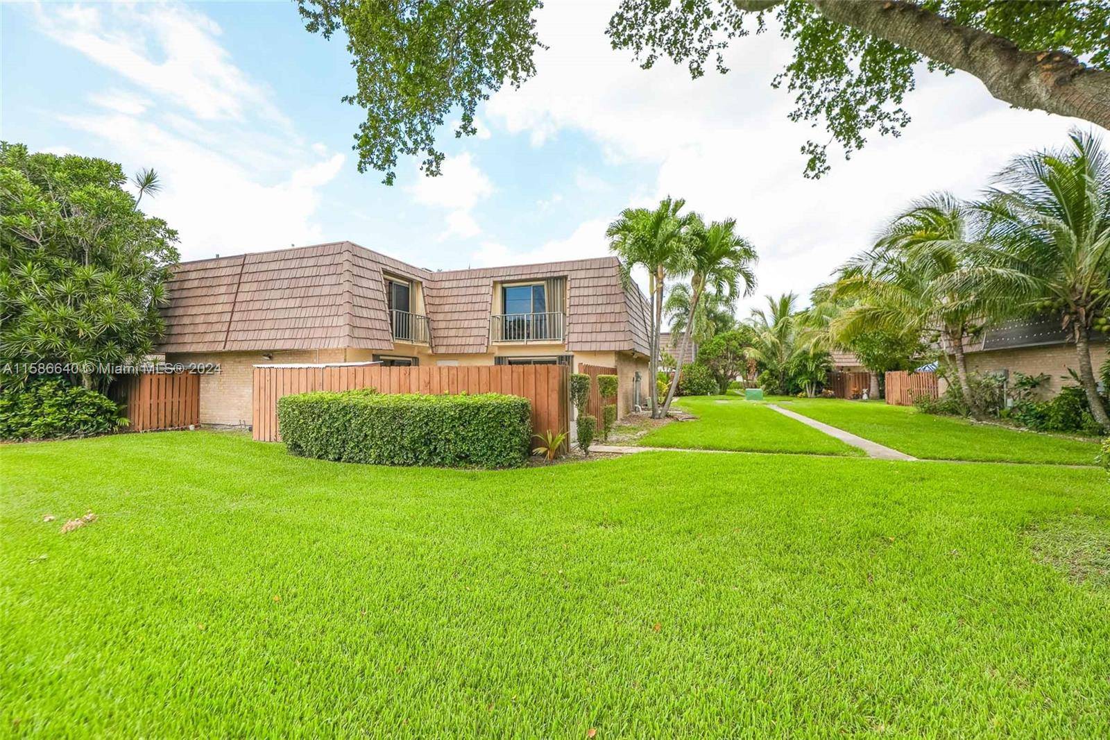 Palm Springs, FL 33461,834 Springdale Cir