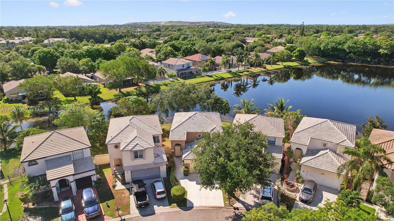 Coconut Creek, FL 33073,5208 Eagle Cay Way
