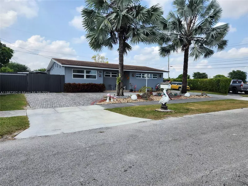 16705 SW 301st St, Homestead, FL 33030