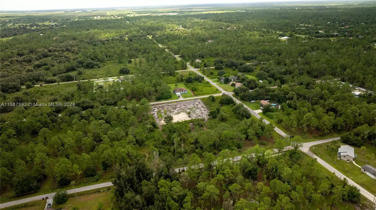 Lehigh Acres, FL 33972,1615 & 1617 Jackson Ave