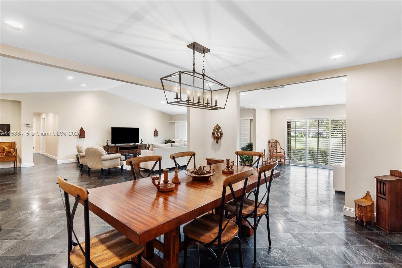 Hollywood, FL 33021,3650 N 36th Ave #29