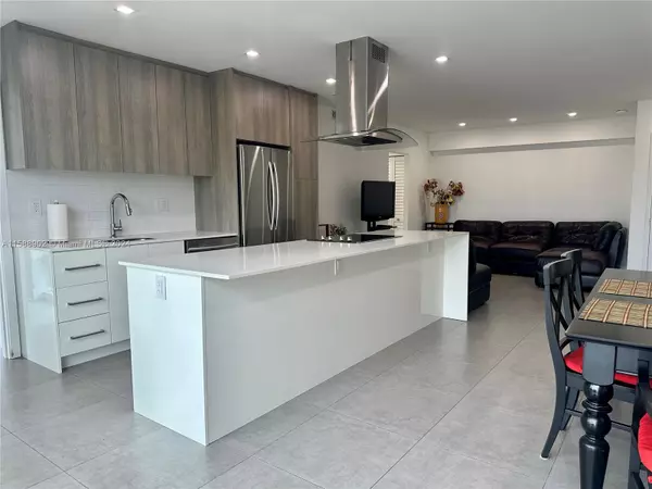 Key Biscayne, FL 33149,575 Crandon Blvd #401