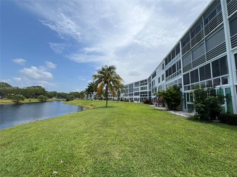 3019 Oakridge A #3019, Deerfield Beach, FL 33442