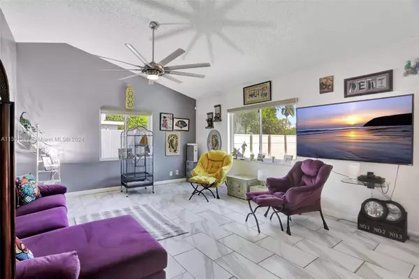 North Lauderdale, FL 33068,8109 SW 12th St