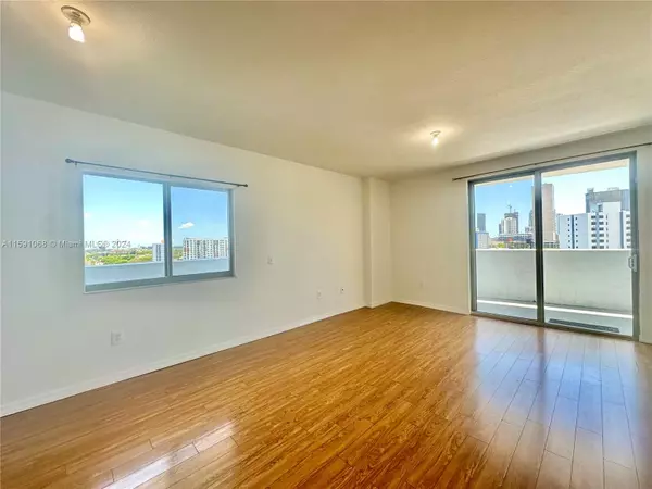 Miami, FL 33128,36 NW 6 AVE #1006