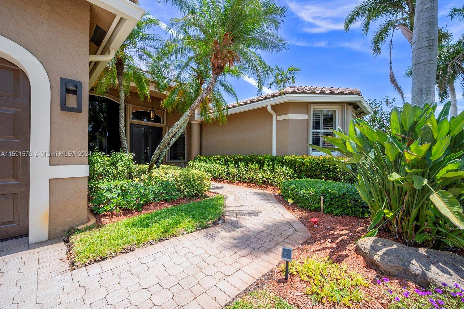 Weston, FL 33327,2452 Eagle Run Way
