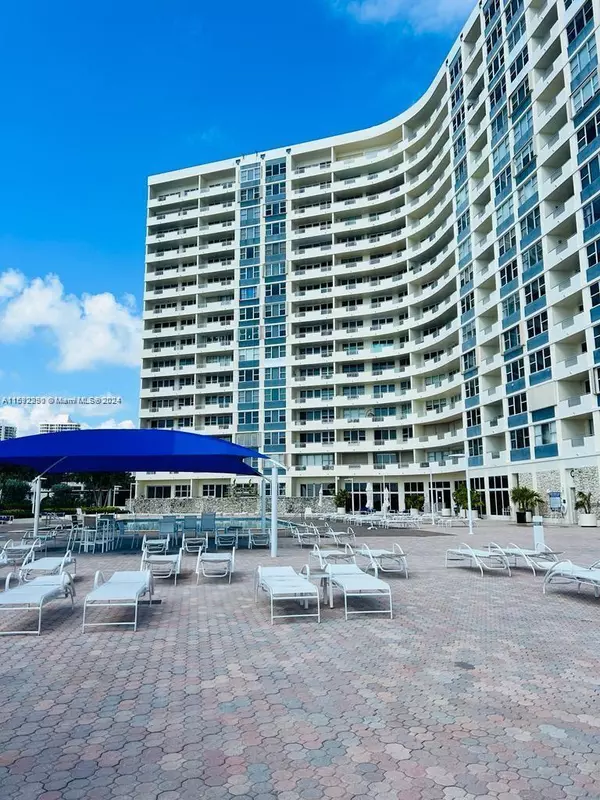 3180 S Ocean Dr #1405, Hallandale Beach, FL 33009