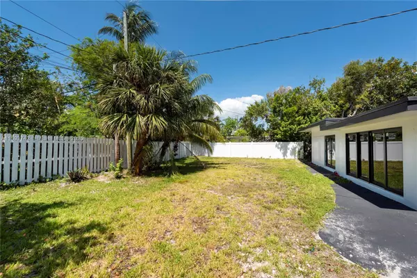 Fort Lauderdale, FL 33316,2308 SE 18 St