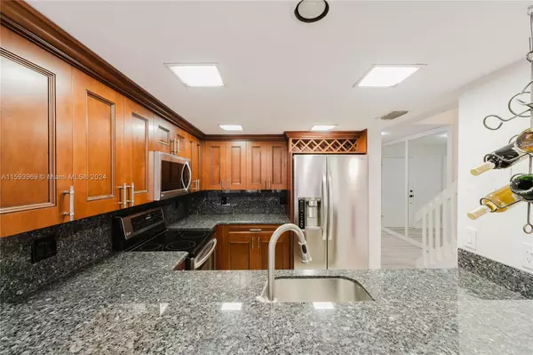 Davie, FL 33314,4421 SW 70th Ter #4421