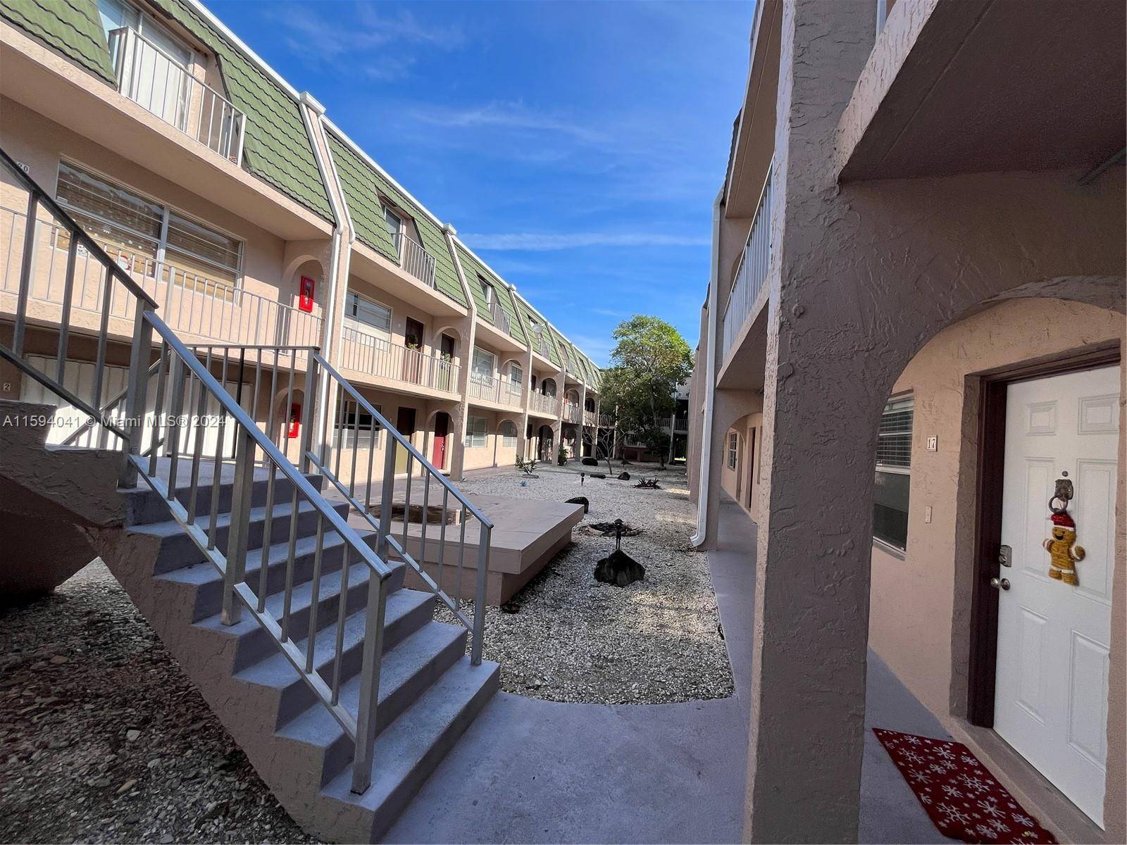 Deerfield Beach, FL 33441,1100 SE 4th Ave #16
