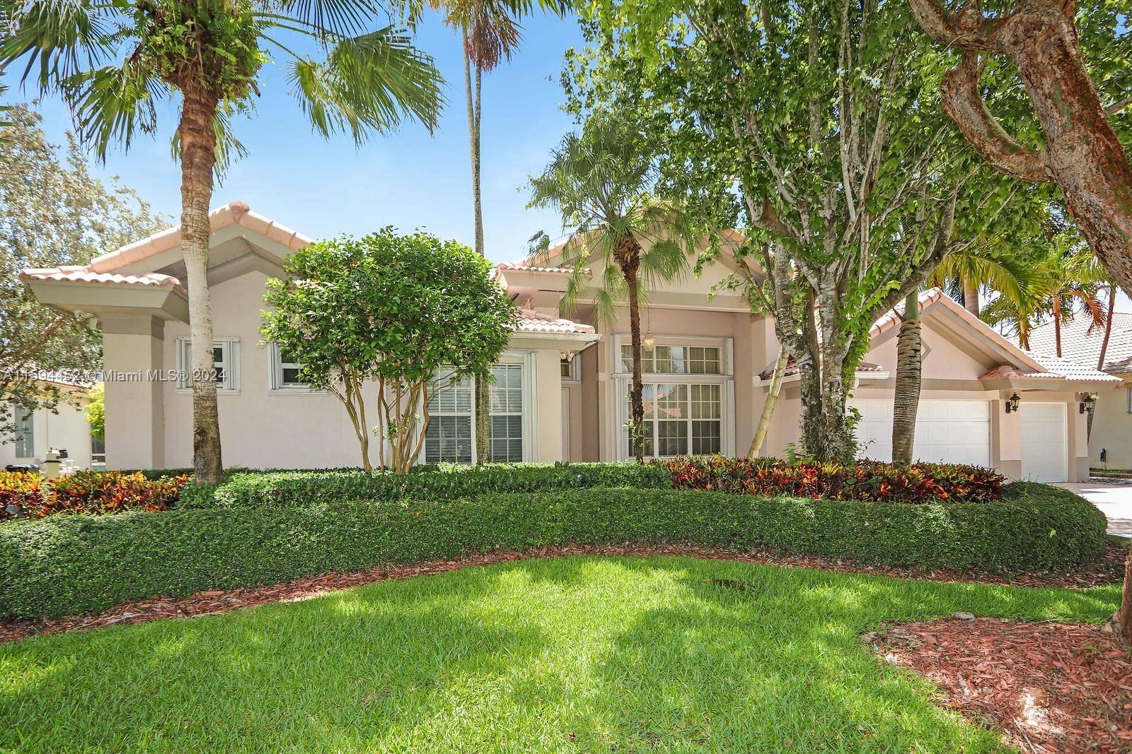 2805 Fairways Dr, Homestead, FL 33035