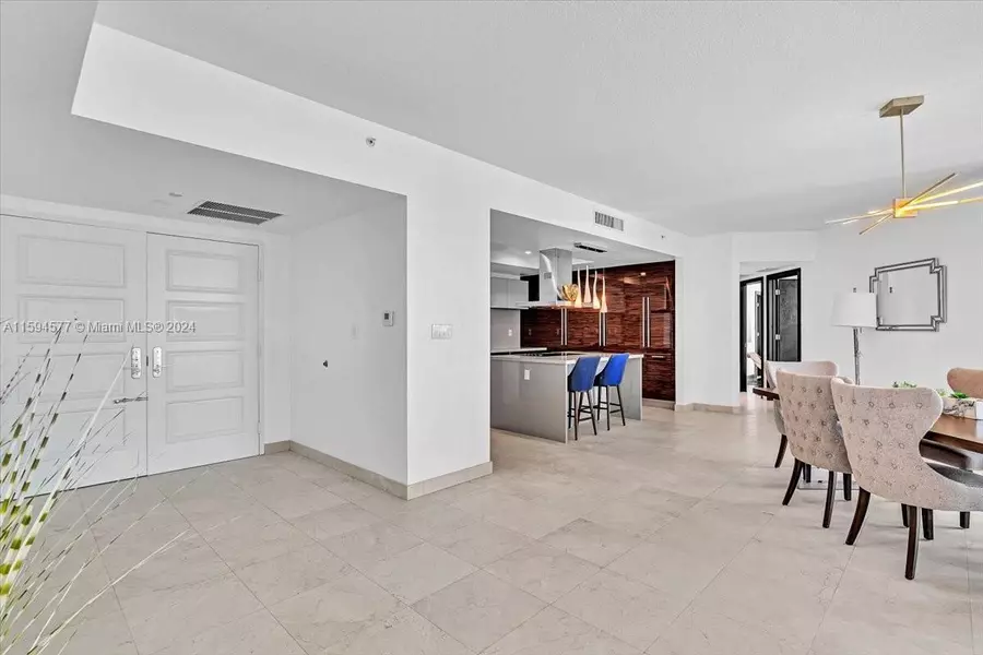 Sunny Isles Beach, FL 33160