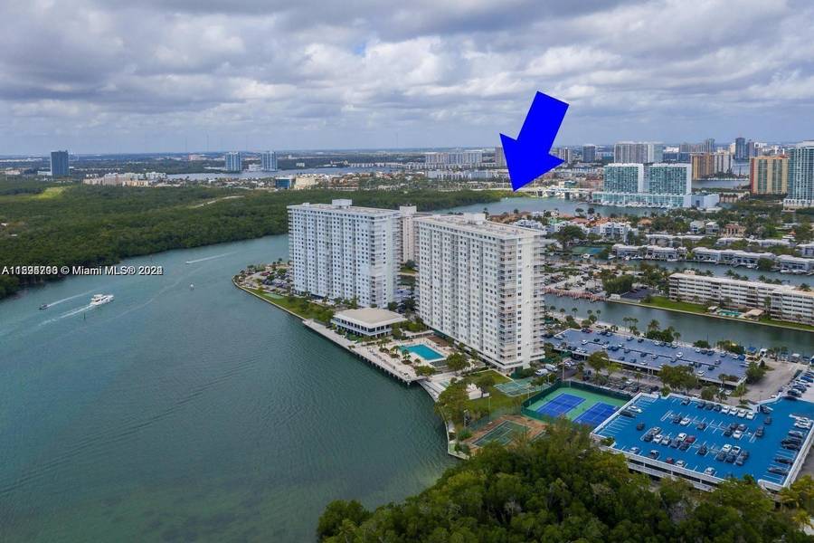 300 Bayview Dr #1909, Sunny Isles Beach, FL 33160