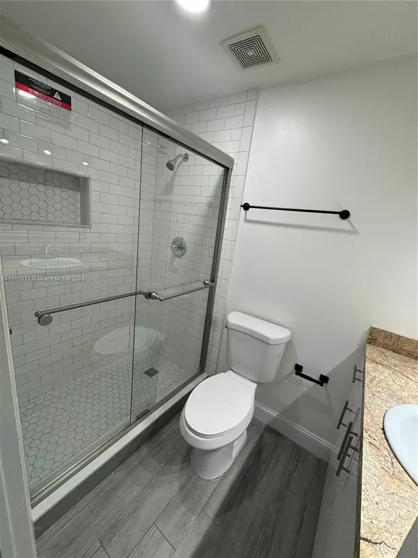 Miami, FL 33175,2050 SW 122nd Ave #22