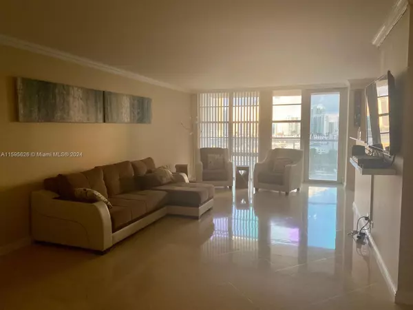 Sunny Isles Beach, FL 33160,230 174th St #1602