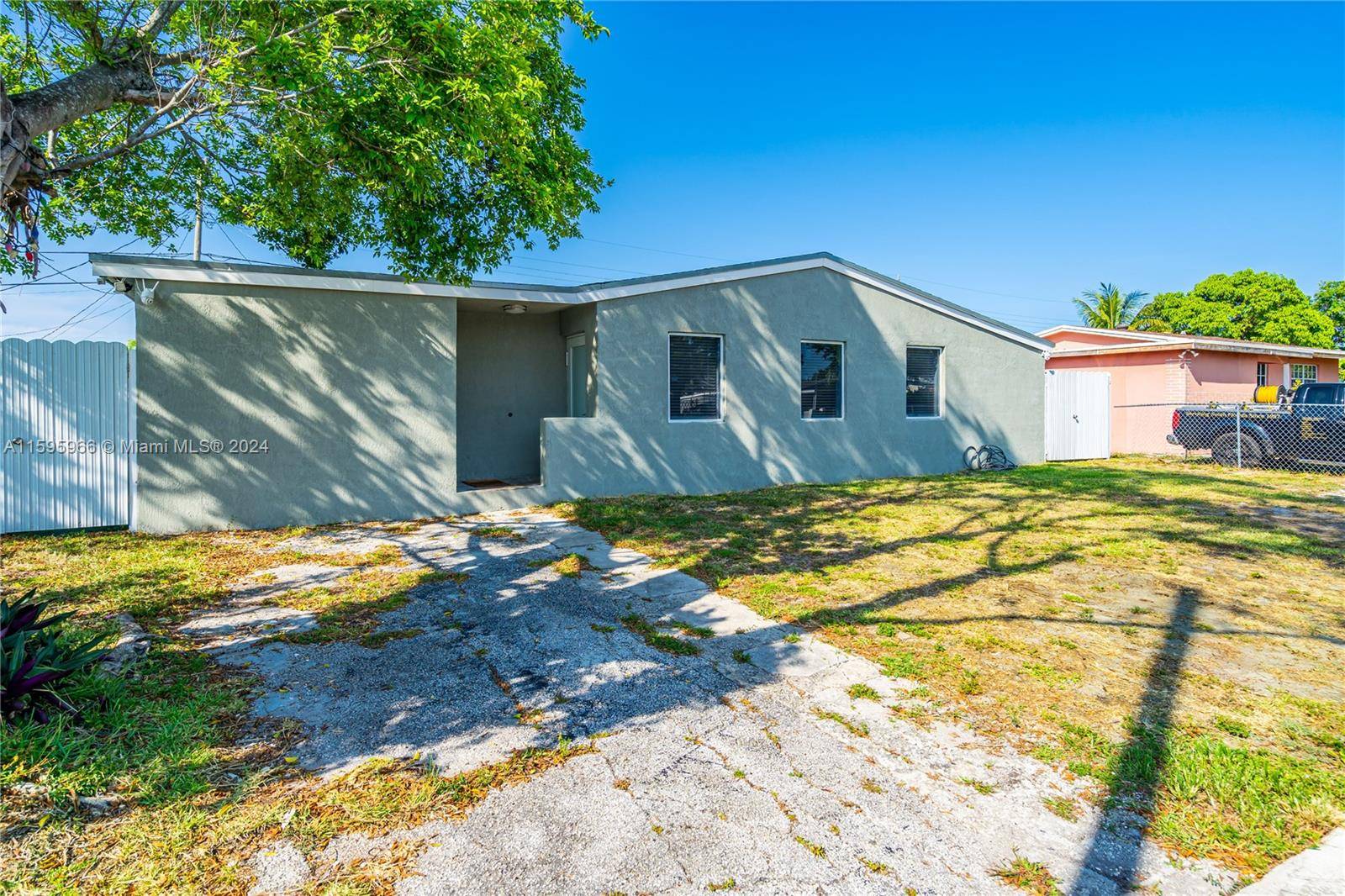 West Park, FL 33023,4331 SW 36th St