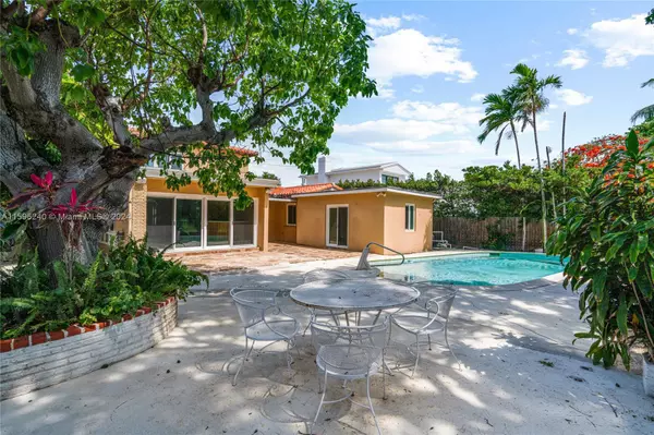 5311 Alton Rd Miami Beach, FL 33140