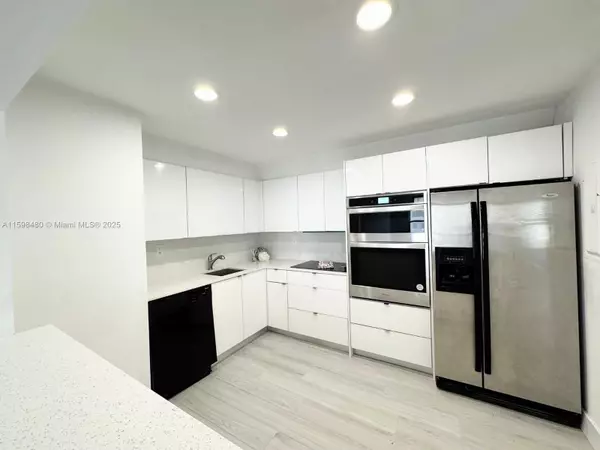 Aventura, FL 33160,18151 NE 31st Ct #1404