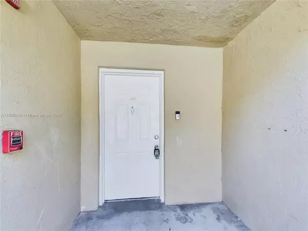 Hialeah, FL 33015,18890 NW 57th Ave #112