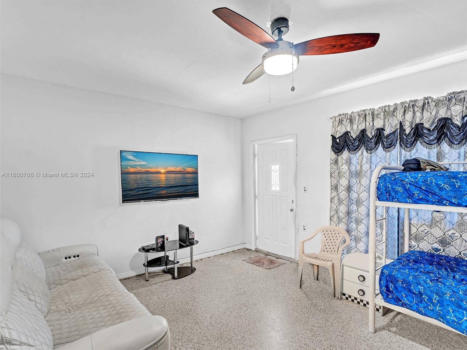 Hialeah, FL 33013,492 E 28th St