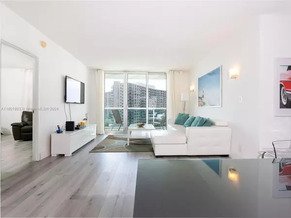 Hollywood, FL 33019,3901 S Ocean Dr #10P