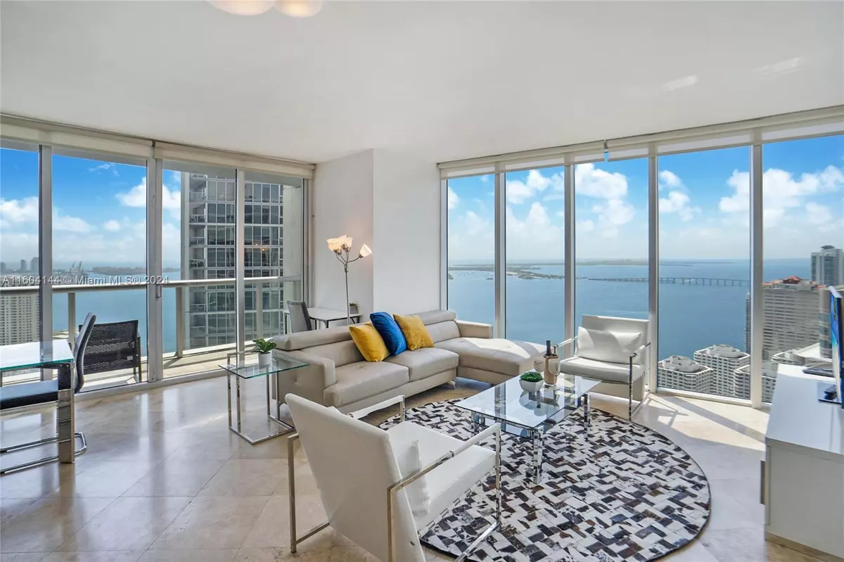 Miami, FL 33131,485 Brickell Ave #4710