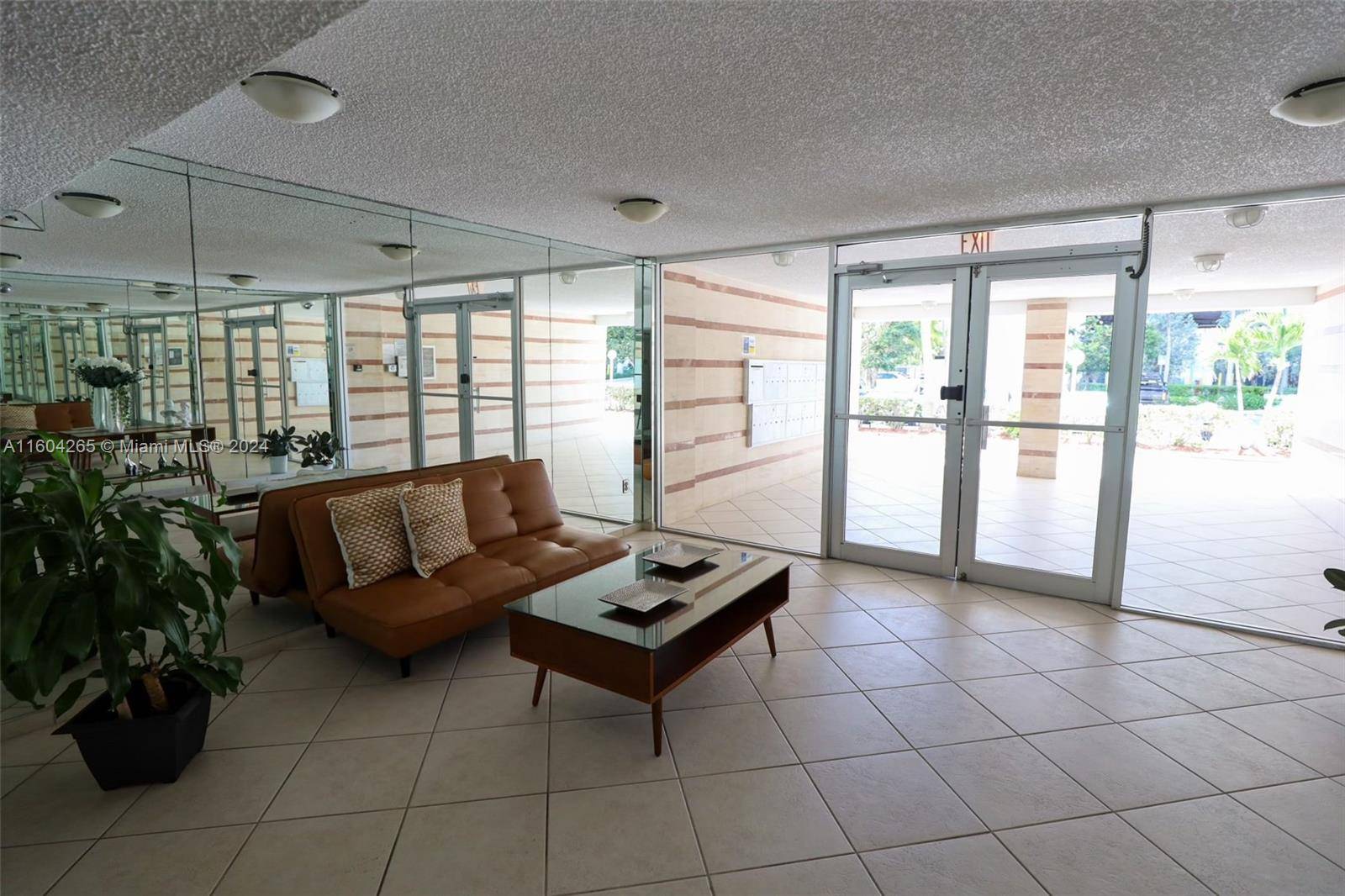 North Bay Village, FL 33141,7933 West Dr #1025