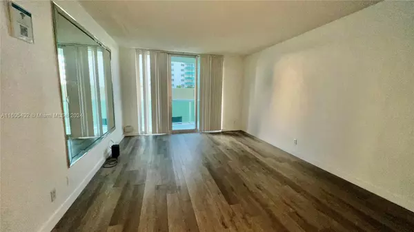 Hollywood, FL 33019,3901 S Ocean Dr #3C