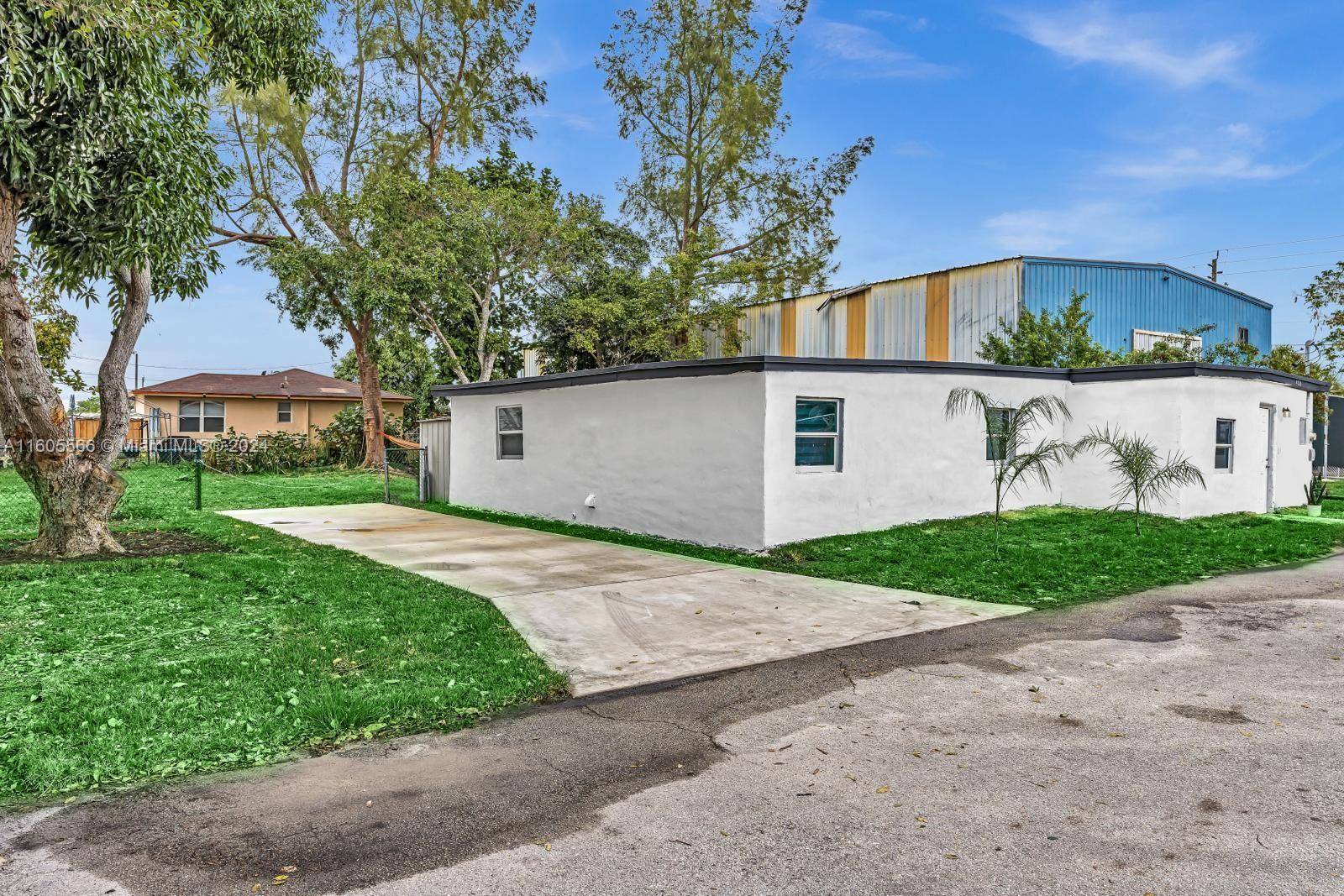 Davie, FL 33314,4311 SW 57th Ter