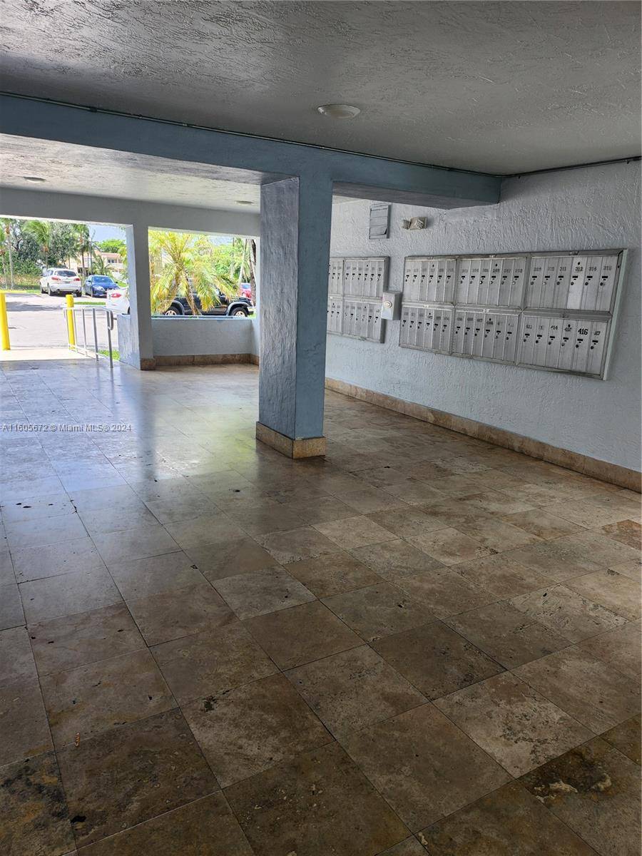 Miami, FL 33184,1221 SW 122nd Ave #106