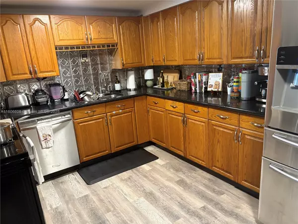 Wilton Manors, FL 33305,65 NE 24th st #63A