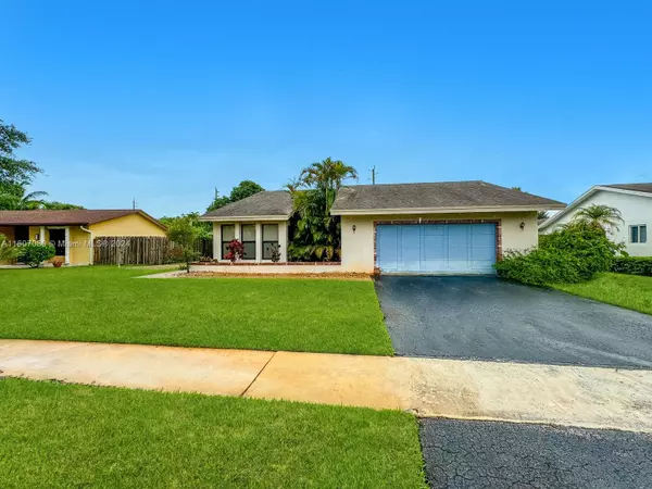 Cooper City, FL 33328,5116 SW 87th Ave