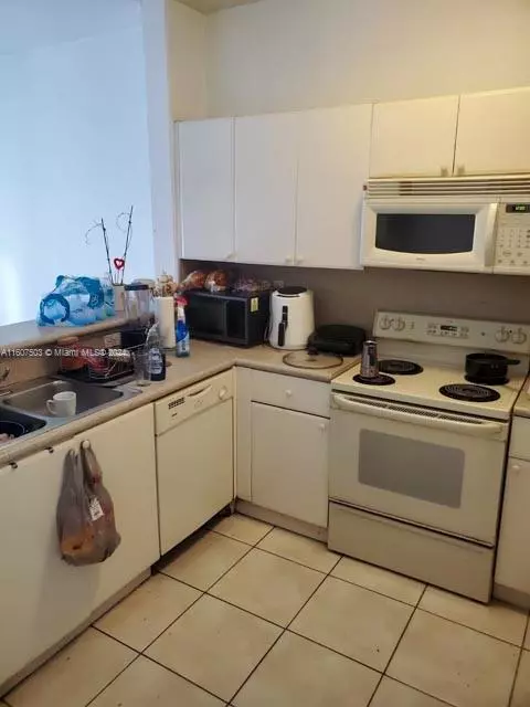 Homestead, FL 33035,1666 SE 27th Ct #105