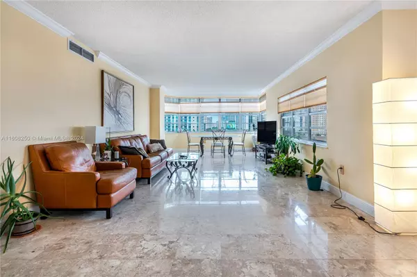 1985 S Ocean Dr #6P, Hallandale Beach, FL 33009